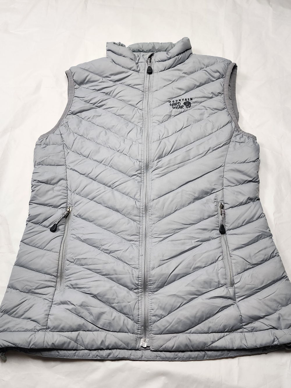 Mountain Hardwear Women's Light Gray Quilted Puffer Vest